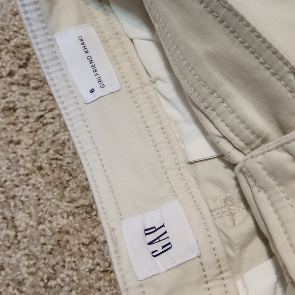 GAP Khaki's - Picture 2 of 10